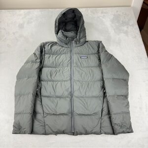 Patagonia NWT Men's Size Medium Silent Down Puffer Jacket 27930 w/Flaws